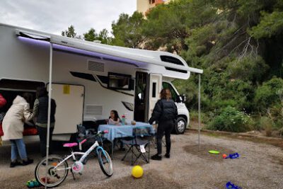 AC-LLAR Vacaciones en Autocaravana en Cuart de Poblet (Valencia)