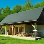 Aire Naturelle Camping Maison Bousquet en Bedous