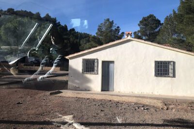 Área Recreativa Fuente Del Ladrón en Higueruelas (Valencia)