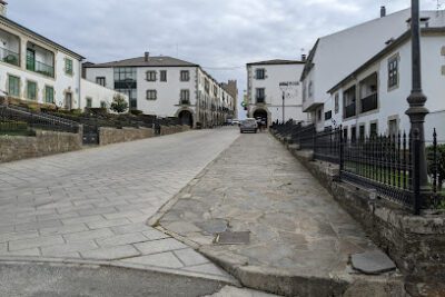 Area autocaravanas Portomarin en Puertomarín (Lugo)