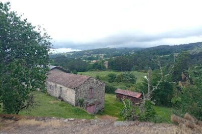 Área de Caravanas y AC de Creciente en Baños de Molgas (Pontevedra)