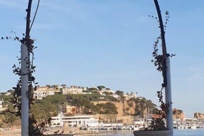 Área de autocaravanas de Sant Feliu de Guíxols en Sant Feliu de Guíxols (Girona)