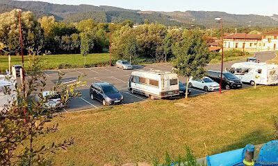 Área de autocaravanas de Zamudio en Arteaga (Vizcaya)