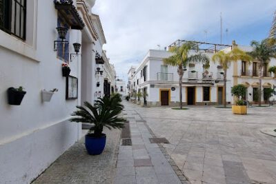 Área de estacionamiento de autocaravanas - Puerto de Chipiona en Chipiona (Cádiz)
