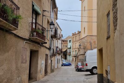 Àrea d´acampada en El Pinell de Brai (Tarragona)