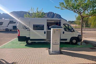 Área servicio Autocaravanas