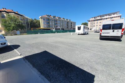 Arespark Area/Camping para Autocaravanas en Ares (A Coruña)