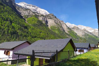 CAMPING PINETA SL en Espierba (Huesca)