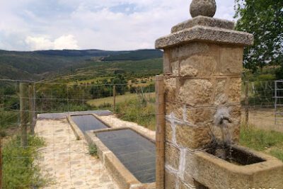 CASA RURAL FUENTE DEL ARCA en Montejo de la Sierra (Madrid)
