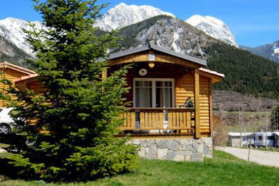 Cadí Vacances - Camping Pedraforca Bungalows & Spa en Gósol (Lleida)