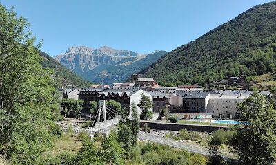 Campamento Virgen del Caminopp en Oto (Huesca)