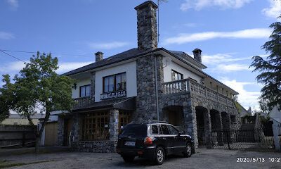 Camping A Nosa Casa en Puebla de Trives (Ourense)
