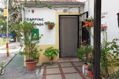 Camping Piscis en La Poveda (Madrid)