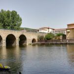 Camping - Bungalows Del Pino en Pinofranqueado (Cáceres)