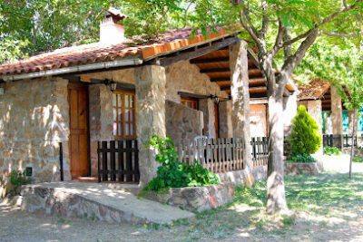 Camping Bungalows Rio Jerte en Navaconcejo (Cáceres)
