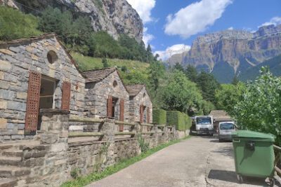 Camping- Bungalows San Antón en Torla-Ordesa (Huesca)