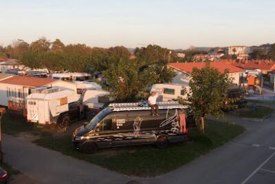 Camping Derby Loredo en Loredo (Cantabria)