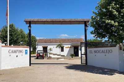 Camping El Nogalejo en Setenil de las Bodegas (Cádiz)