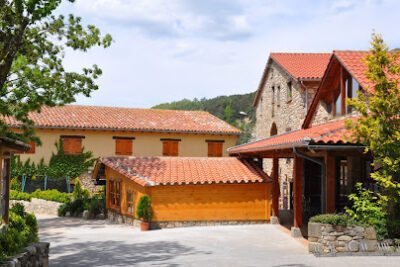Càmping Els Roures en Sant Pau de Segúries (Girona)