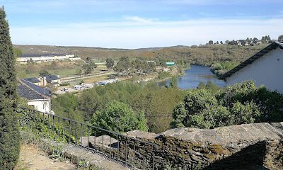 Camping Isla de Puebla & Restaurante El Molino en Puebla de Sanabria (Zamora)