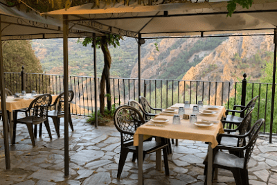 Camping Las Lomas en Güejar Sierra (Granada)