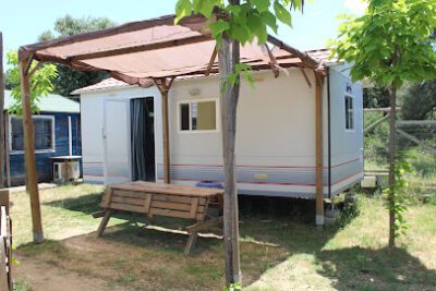 Camping Pantano del Burguillo en Calas del Burguillo (Ávila)