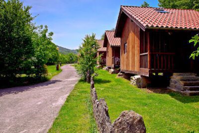 Camping Picos de Europa en Avín (Asturias)