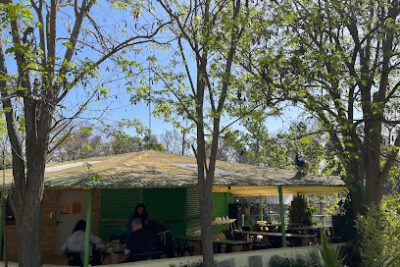 Camping Privado Caravan Garden en Aldea del Fresno (Madrid)