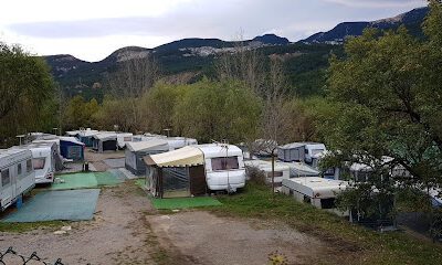 Camping Privat ACB en Saldes (Barcelona)