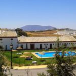 Camping Pueblo Blanco en Olvera (Cádiz)