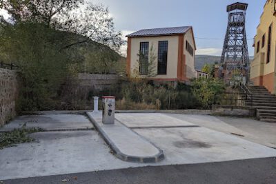 Estacionamiento de autocaravanas y caravanas en Utrillas (Teruel)