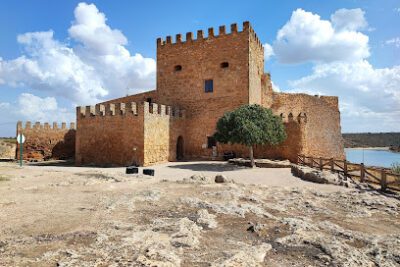 Parking Autocaravanas "Castillo Peñarroya" en Argamasilla de Alba (Ciudad Real)