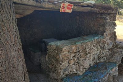 Zona Acampada Controlada El Bacal en Jayena (Granada)