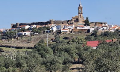 Zona De Estacionamiento Y Evacuación De Autocaravanas en Cumbres Mayores (Huelva)