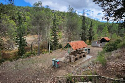 Zona de acampada libre Tollo Pillete en Jarafuel (Valencia)